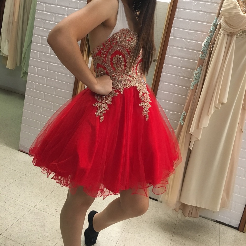 Short red special occasion/homecoming dress - Picture 3 of 3